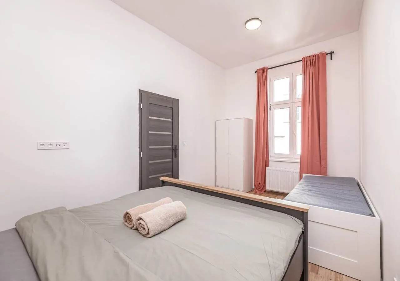 Elegance Apartments Prague 0*,